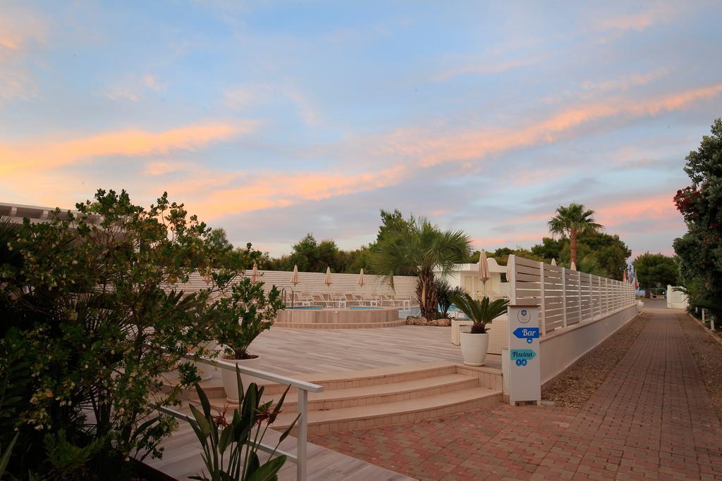 Garden Hotel Ripa Vieste Exterior foto